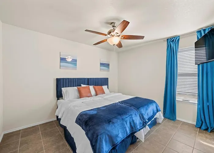 Holiday home New 8-10 Bd Sleeps Max 10 Ppl 5 Min To Hood Families Groups Pets Ok - Professionally Managed By Albatross