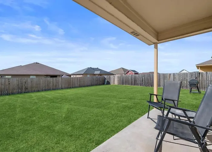 New 8-10 Bd Sleeps Max 10 Ppl 5 Min To Hood Families Groups Pets Ok - Professionally Managed By Albatross Holiday home Killeen