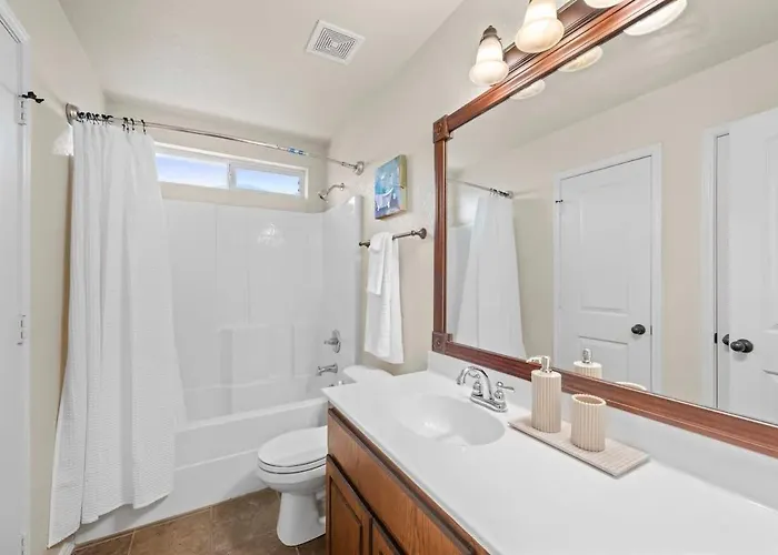 New 8-10 Bd Sleeps Max 10 Ppl 5 Min To Hood Families Groups Pets Ok - Professionally Managed By Albatross