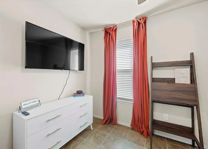 New 8-10 Bd Sleeps Max 10 Ppl 5 Min To Hood Families Groups Pets Ok - Professionally Managed By Albatross *