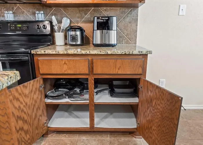 New 8-10 Bd Sleeps Max 10 Ppl 5 Min To Hood Families Groups Pets Ok - Professionally Managed By Albatross * Killeen